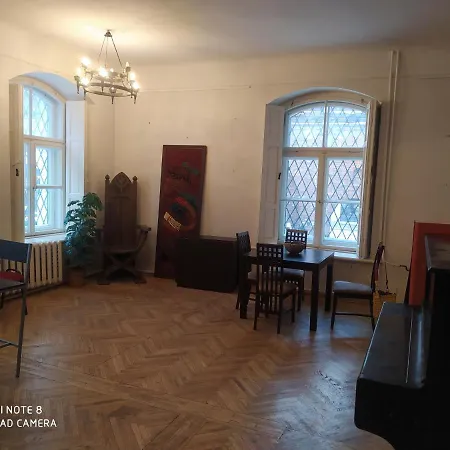 Art Refuge Old Town